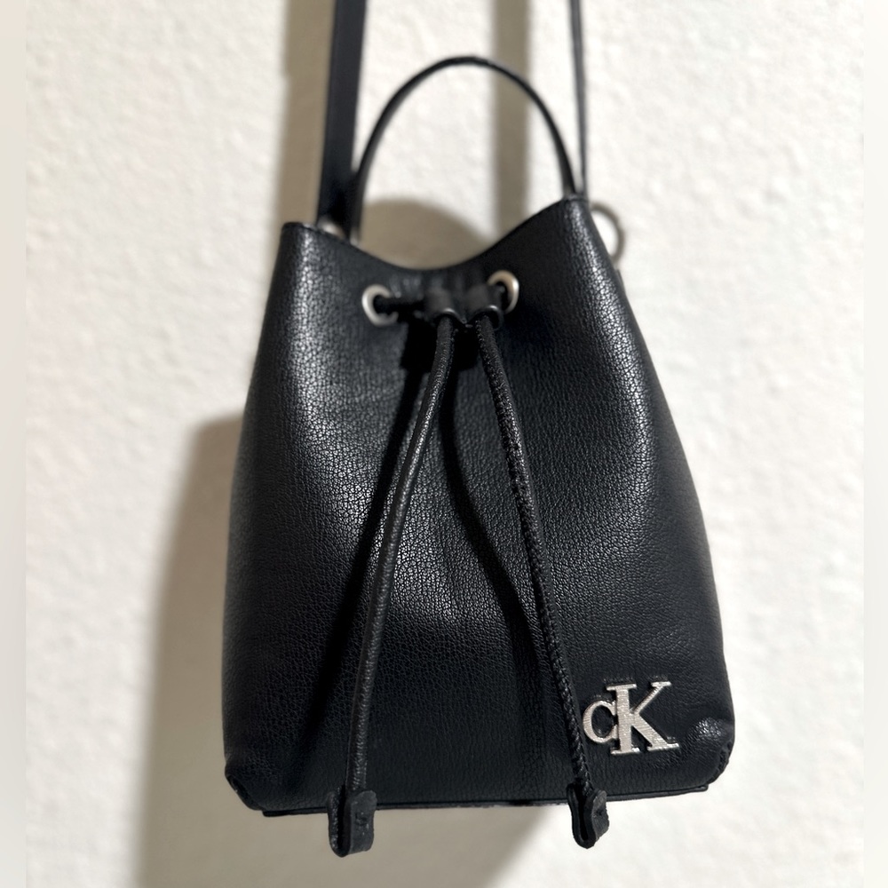 Calvin Klein CK All Day Bucket Bag Double Strap Black